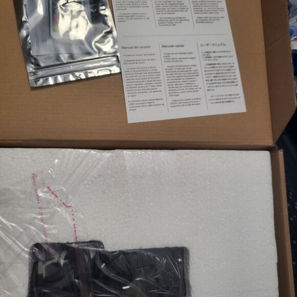 NEW Alien LED Vinyl Record Wall Clock 12" with 7 Colors Changing - Picture 4 of 5